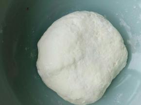活好的面团。