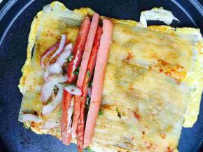 一头放火腿，香葱，葱头。