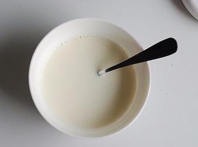 充分搅匀均匀，至无颗粒糊状