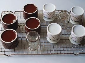 将所有器具用沸水消毒晾凉