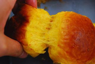 出炉，看看，拉丝是不是很棒