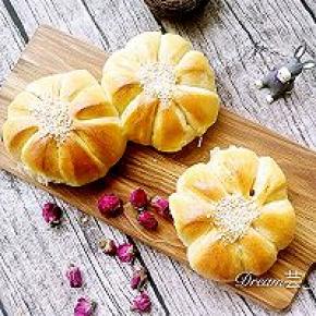 玫瑰养颜花包。好看又好吃。