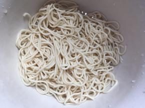 然后取出过一下冷水