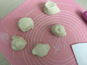 分成等分的面团