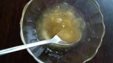 吉利丁粉用纯净水泡发