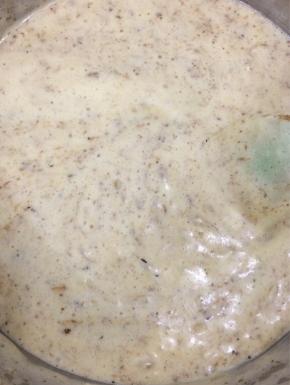 也是用刮刀翻拌均匀