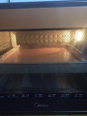 烤箱150度预热10分钟。150烤制30分钟。