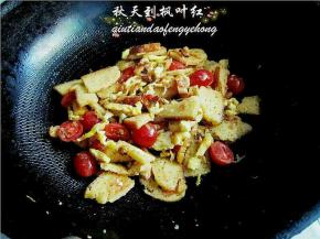 翻炒均匀后即可出锅。