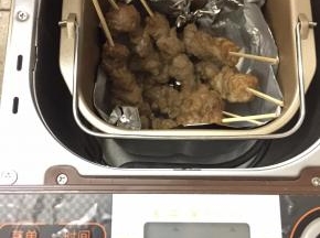 11. 烘烤完成，拿出刷上蜂蜜即可