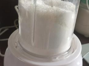 家里没有糖粉可以用料理机打成糖粉