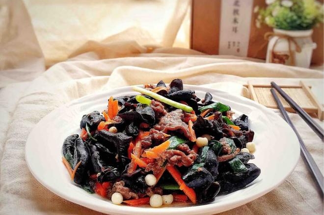 牛肉小炒碗耳