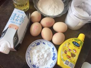准备好蛋糕体材料