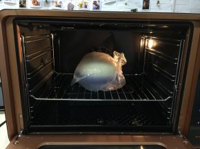 面团发酵至2倍大左右，即可取出