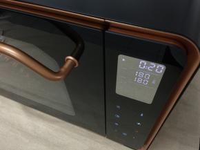 二发结束后，取出面团，进行烤箱预热，选择“上下”程序，选择180度，20分钟