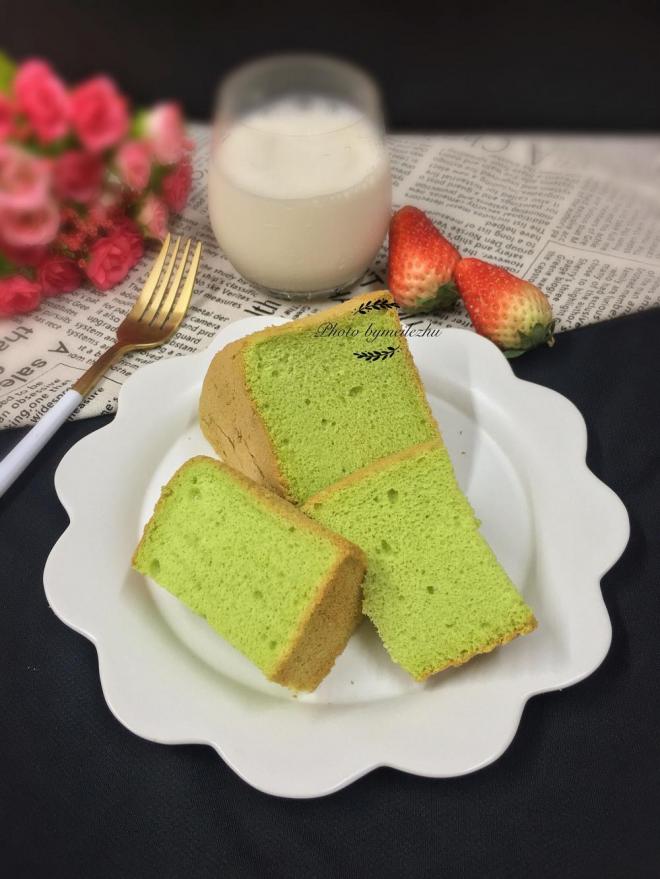 后蛋法--8寸菠菜戚风蛋糕