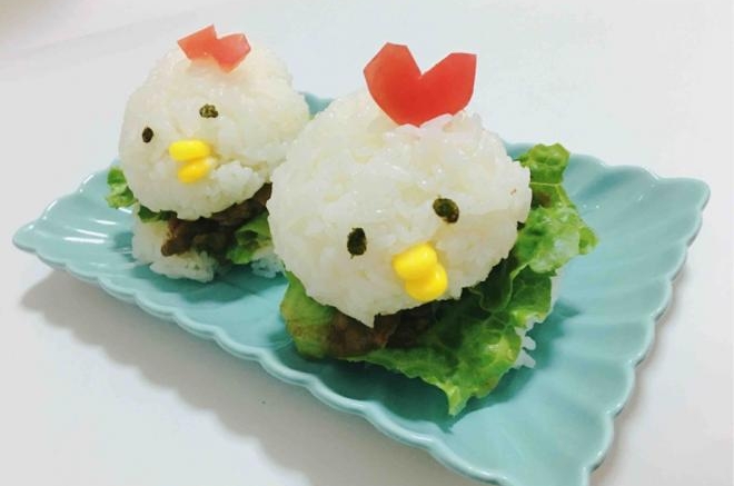 萌萌哒小鸡米饭汉堡