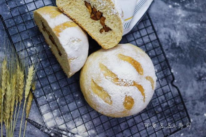 红糖红枣全麦软欧包