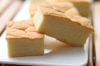 出炉放至冷却架，脱模凉透，不用倒扣。