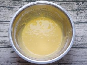 成为光滑无颗粒的面糊