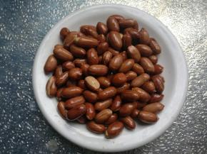 小火慢慢炸熟。