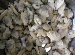 捞出沥干水份
