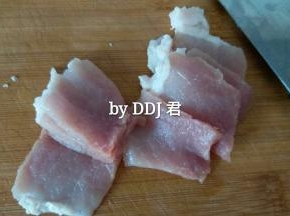 瘦肉和肥肉剁碎