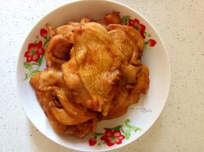 14.	烤好的奥尔良鸡腿肉