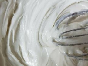 糯米粉过筛加入，拌匀无干粉