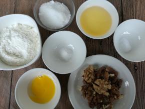 准备好所有材料，以免制作时手忙脚乱。