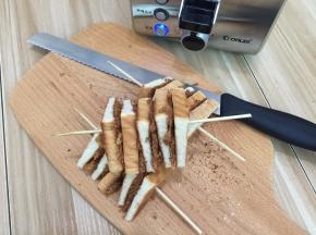 8. 把串好的棒棒糖糖三明治