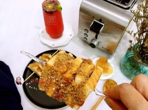 9. 用锡纸把竹签两头包住，避免伤到宝宝