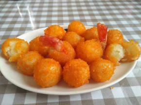 外脆里嫩的凤尾虾球就好了。