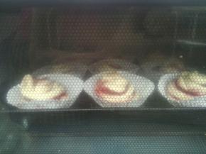 其他依次做好，排入烤盘，放入烤箱进行二次发酵。