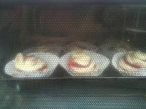 其他依次做好，排入烤盘，放入烤箱进行二次发酵。