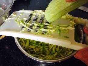 小西葫插成丝