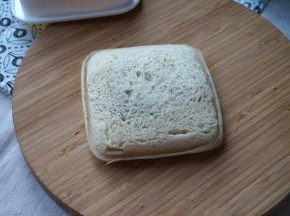 看，可爱的口袋吐司做好了，带着上班上学，也不用担心果酱会流出来