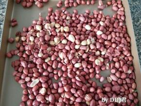 花生用烤箱160度烘烤18分钟