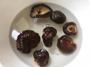 香菇提前浸泡