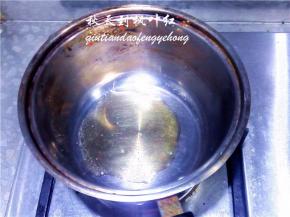 开小火把蜂蜜融化开。