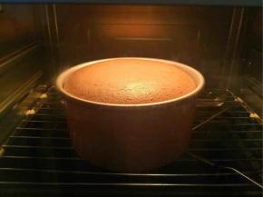 烤箱预热150度，上下火中下层45分钟左右