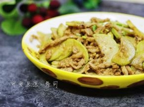 成品图
配一碗米饭，准备开吃~