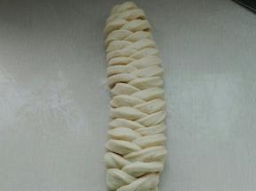 分别对应折叠编起来，如图