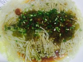 10分钟取出，撒上葱花即可