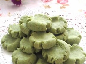 可以享受这清香美味的抹茶小饼干喽。