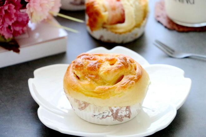 奶酪培根褐麦包