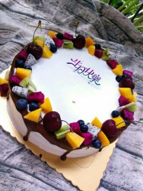 摆上喜欢的应季水果！美美哒！