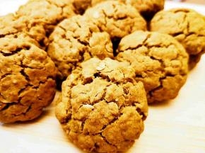 放入预热好的烤箱中，160度烤25分钟左右