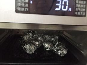 入蒸锅水开蒸1小时关火，我用蒸汽烤箱二个程序也是1小时