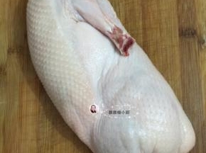 1. 半只鸭洗净斩块