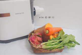 准备好各色蔬菜、水果备用